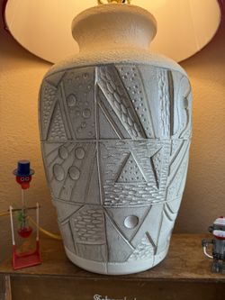 Ceramic brutalist Table Lamp