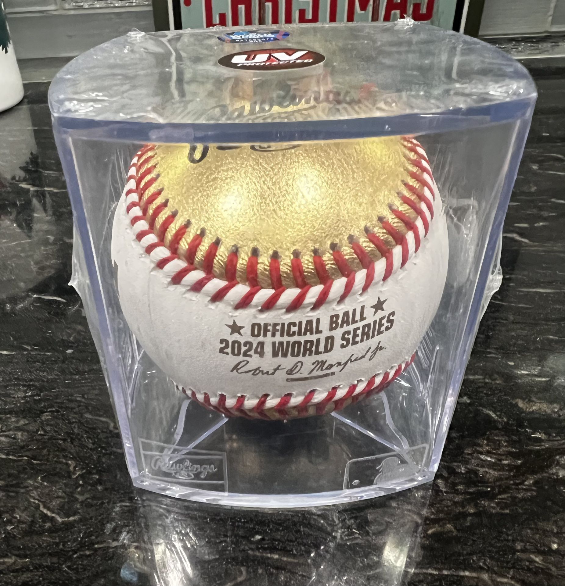 WS Dodgers GOLD ball 2024