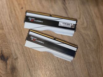 Selling two ram for 200$