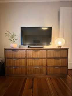 Vintage midcentury modern dresser