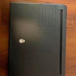 Alienware M15 Laptop 