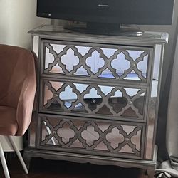 3drawer Silver Mirrored Dresser