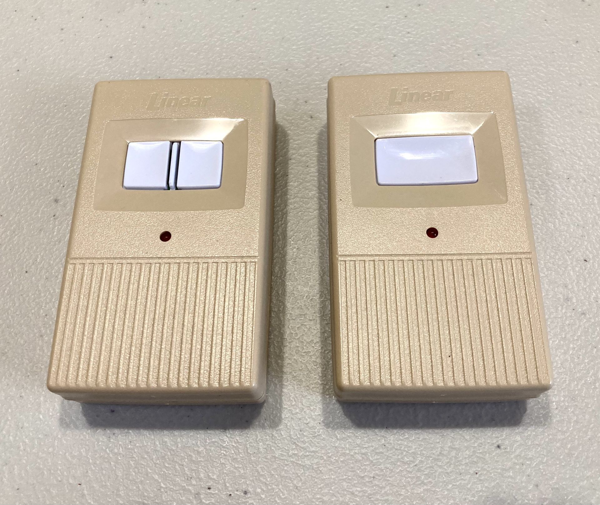 *RARE* Linear Digital Transmitters (x2) D-22C & D-22A