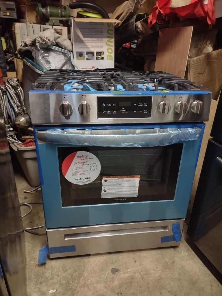 GAS STOVE