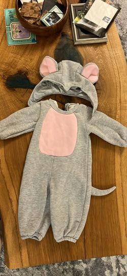 Mouse costume