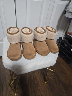 2 pairs of Ugg boots sz 6c