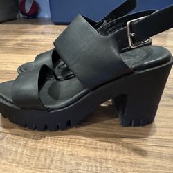 Black Platform Sandals