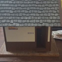 Vintage Pola LGB #913 G-scale Outhouse
