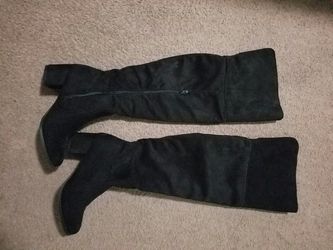 Over-The-Knee Black Suede Boots