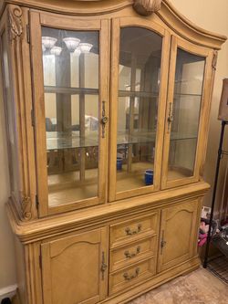 China Hutch & Dining Room Table