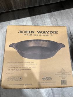 John Wayne Cast Iron Pie Pan 10.25 Inch Pre Seasoned Baking Dish Fluted New Box