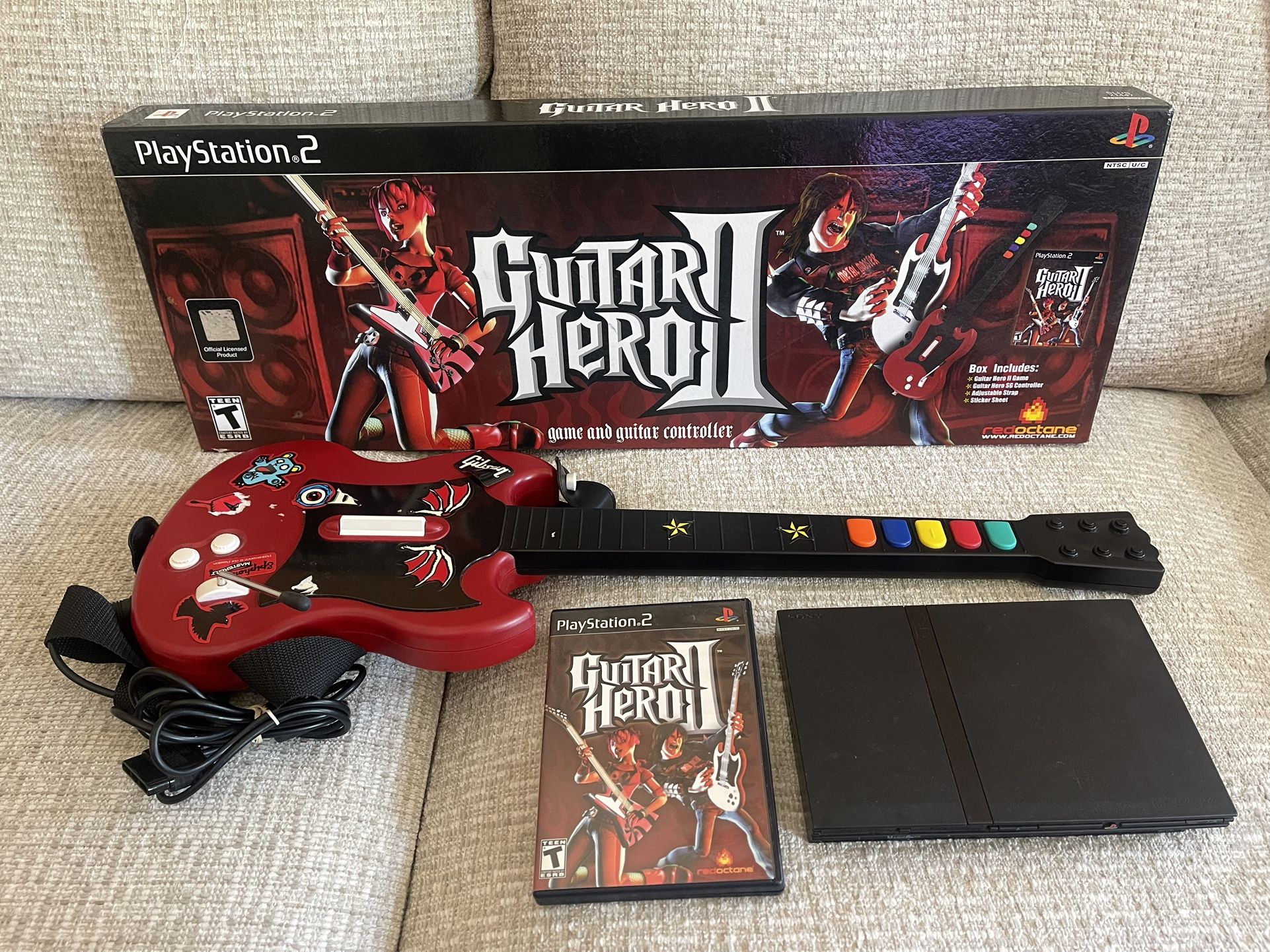 PlayStation 2 - PS2 Guitar Hero Bundle 