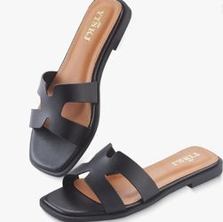 Black Sandals in Faux Leather Comfy Slip-Ons (Size 7)