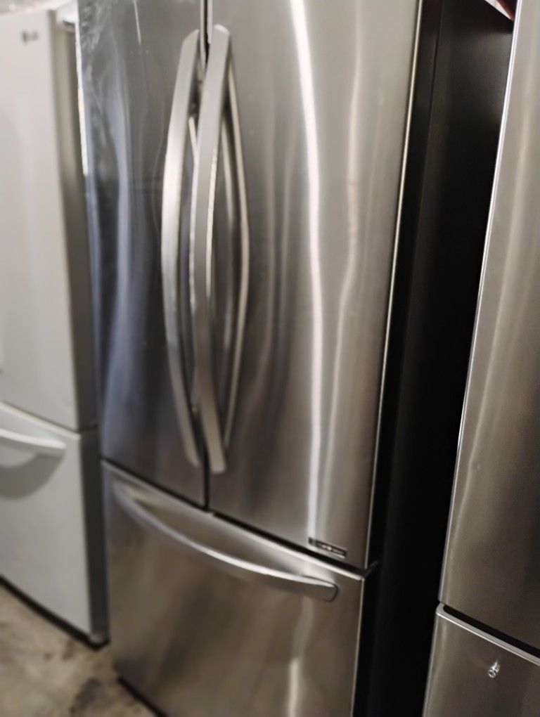 LG FRENCH DOOR STAINLESS STEEL WITH ICE DISPENSER 