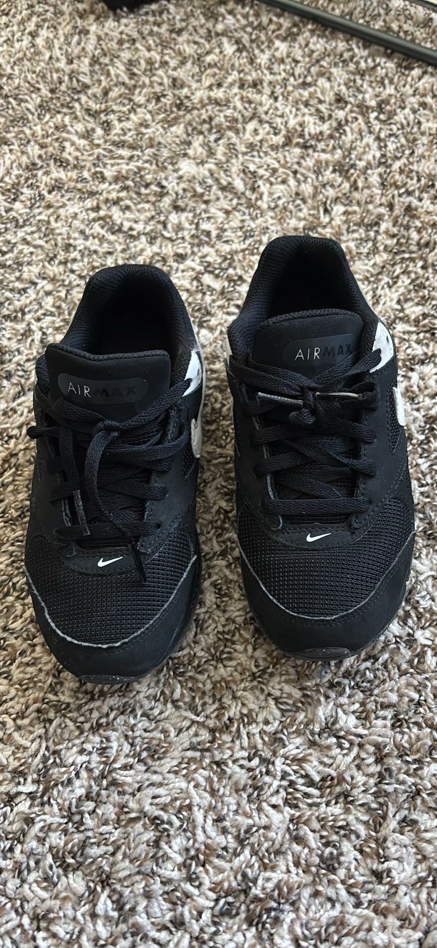 Kids air max Nike shoes - size 13c