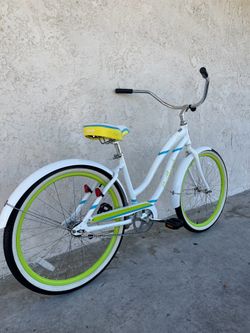 Beach Cruiser Bike