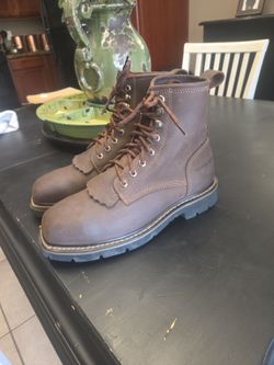 Steel toe boots cody James boots like new