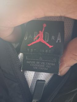 NIKE JORDAN WIND BREAKER