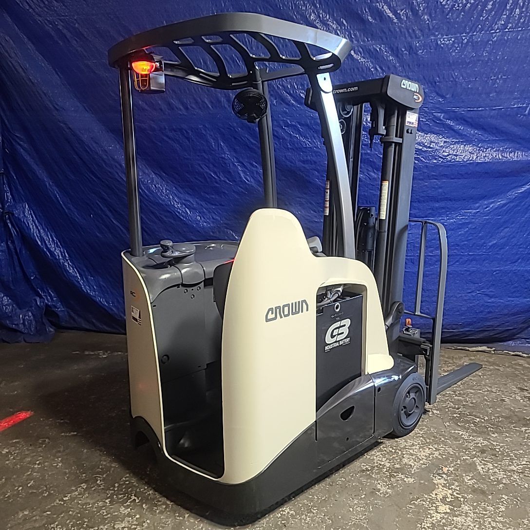 2016 Crown Electric Stand Up Forklift RC5535 30 With New Battery 12