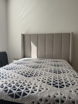 Queen Mattress, Bed Frame, Bed Platform Bundle