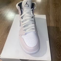 Air Jordan 1 Mid