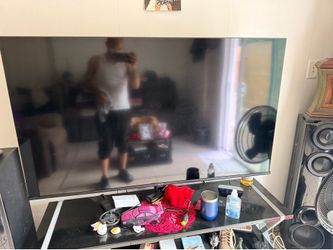 Flat screen television