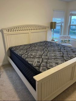 Brand new. Factory sealed. Deeply discounted.
If you’re in St. Pete and need a mattress, this is your sign.
➡️ Text “MATTRESS” to 727-371-6446 to book