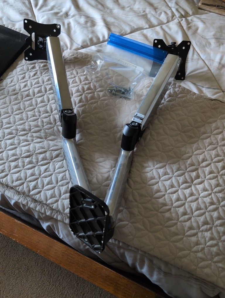 Costco PC Monitor Wall Mount