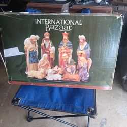 International Bazaar 12pc Porcelain Nativity With Wood Base