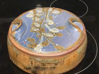 Beautiful signed LEUH Pottery Soup warmer bowl