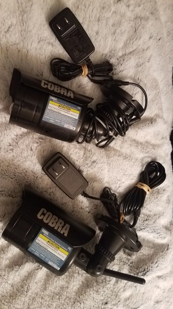 Cobra Wireless Color Outdoor Security Cameras(SET of 2) w/o Monitor l- New/No Box/Never Used-$25