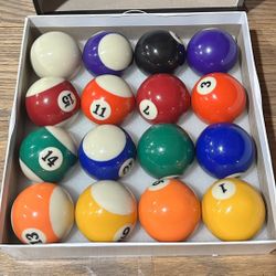 Billiard ball set