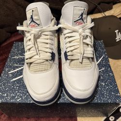 Jordan 4 Midnight Navy Blue Size 11 Men (used)