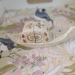 Salt And Pepper Shaker Made In Occupied  Japan 1940s Missing One Cover 