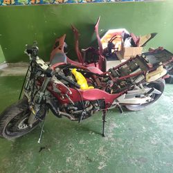 1996 Suzuki RF900