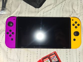 Ultimate Nintendo Switch V1 Setup: Console, 14 Games, Pro Controller, 3 Pairs Joy-Cons, 128GB SD & All-In-One Hard Case SEND OFFER