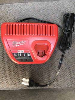 Milwaukee M12 charger