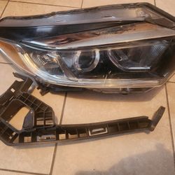 Headlight Hrv Lx 2019