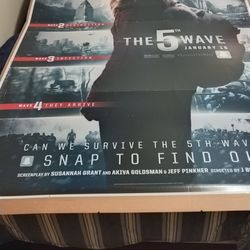 The 5th wave movie standee