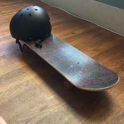 Cool Skateboard With Helmet 