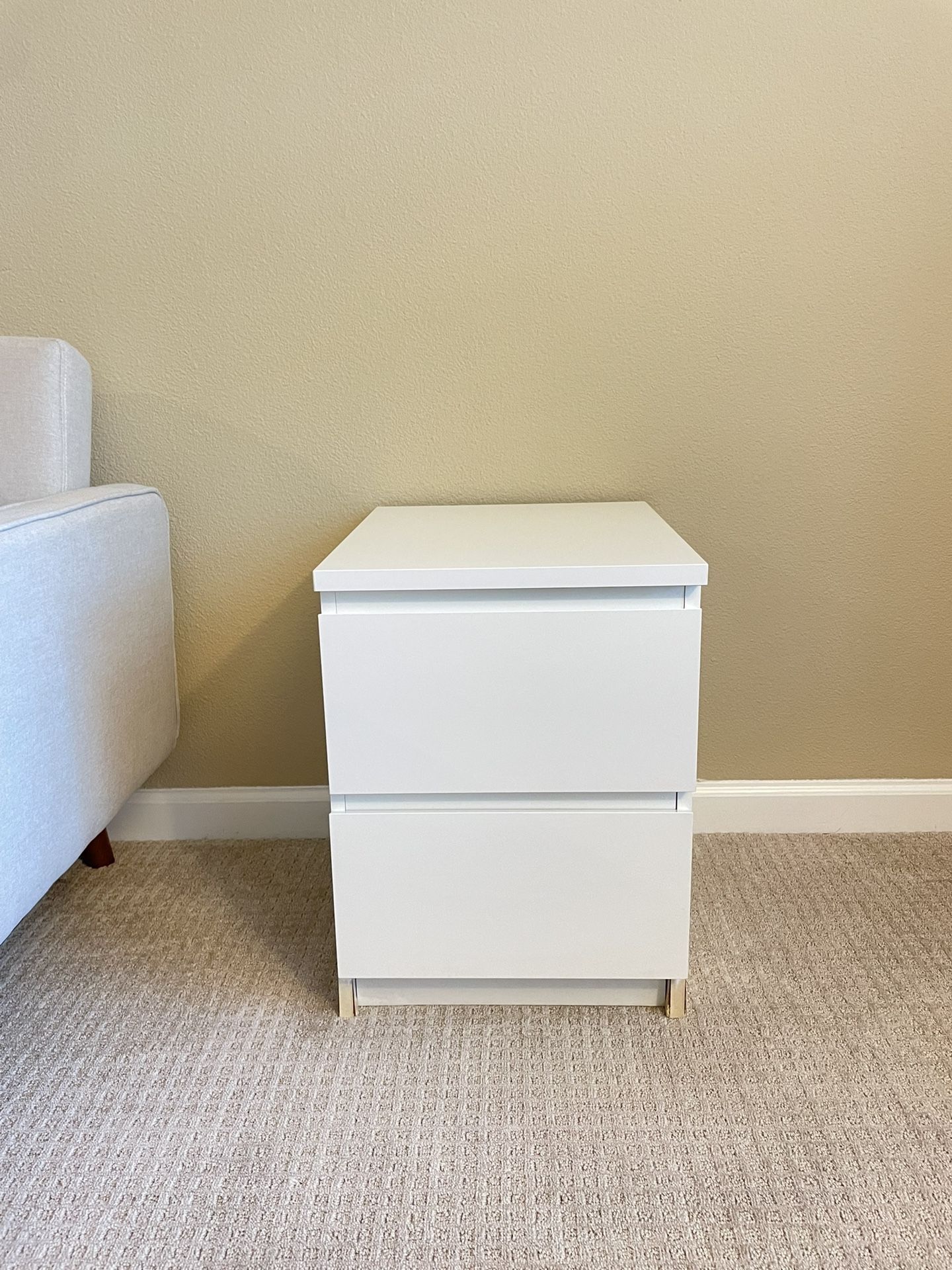 Ikea Malm Nightstand White