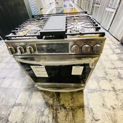 Lg Slide In Stove With air A fry No Credit Needed