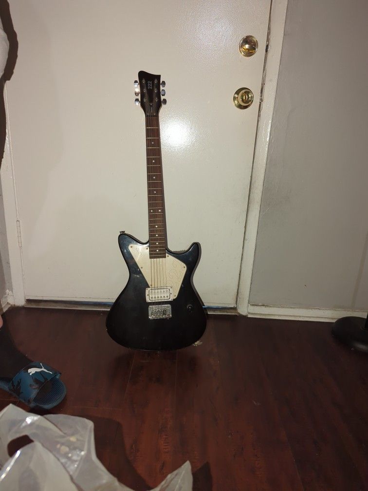 First Act 222 Electric Guitar 222 Amplifier for Sale in Los