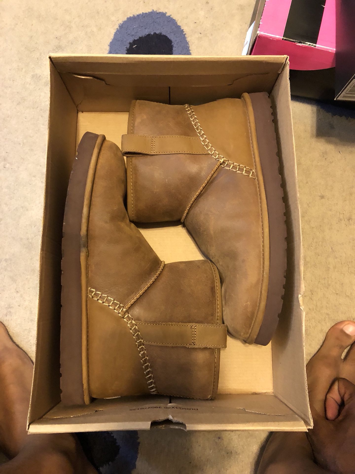 Uggs men’s deco mini size 12 $25 firm today only