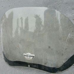 Harley Road Glide 15" Windshield 