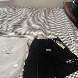 1:1 black Fear of God Essentials shorts