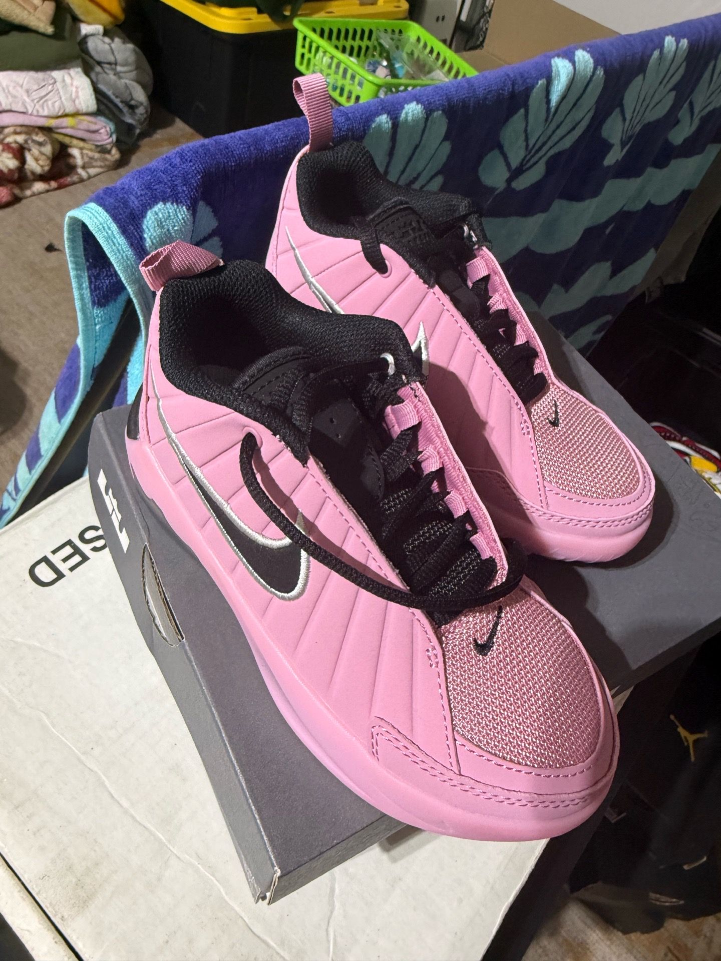 LeBron witness 9 size 12c