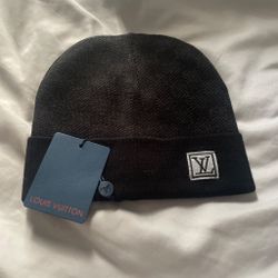 Beanie (with bag)