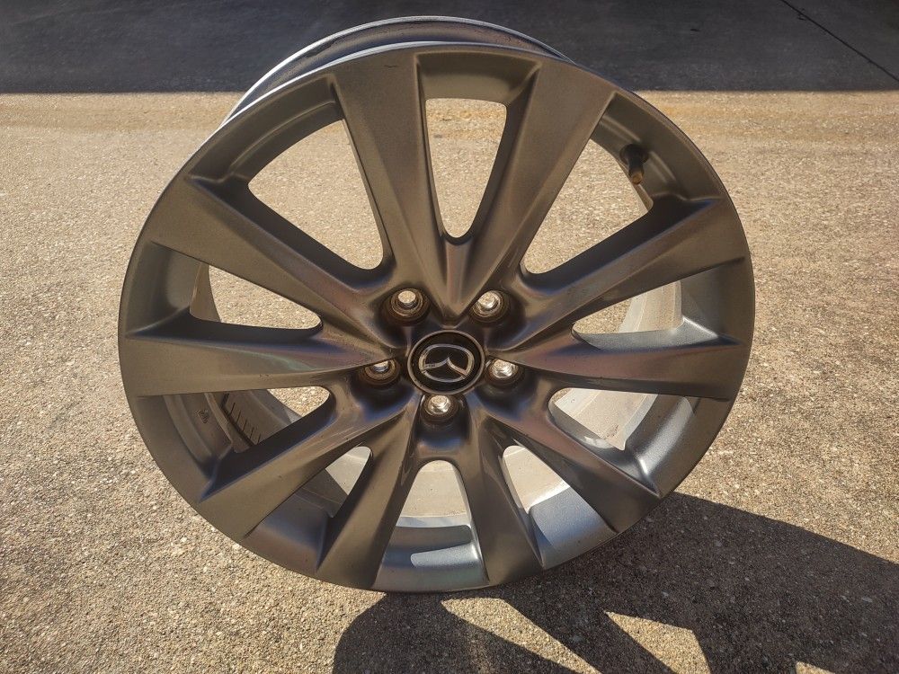Mazda 3 OEM FACTORY RIM 18" (17-18) GOOD CONDITION