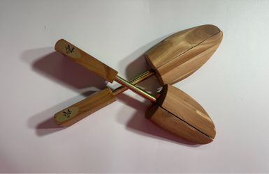 Mens Warehouse Adjustable Cedar Wood Shoe Tree